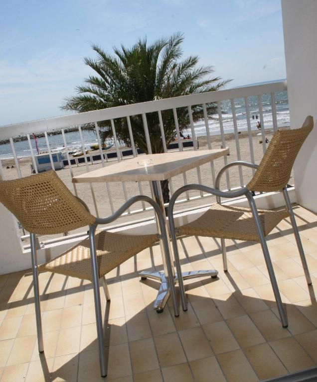 Hotel Restaurant Splendid Camargue Le Grau-du-Roi Ngoại thất bức ảnh