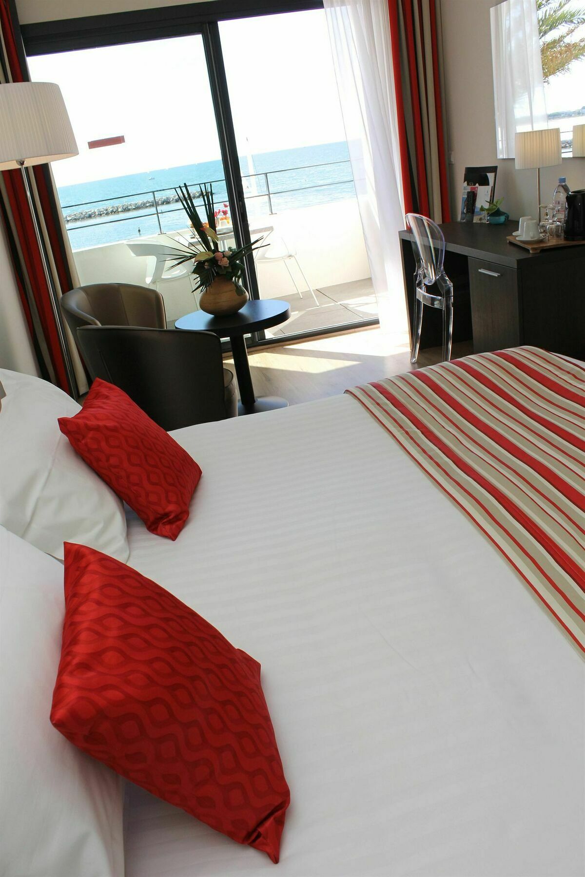 Hotel Restaurant Splendid Camargue Le Grau-du-Roi Ngoại thất bức ảnh