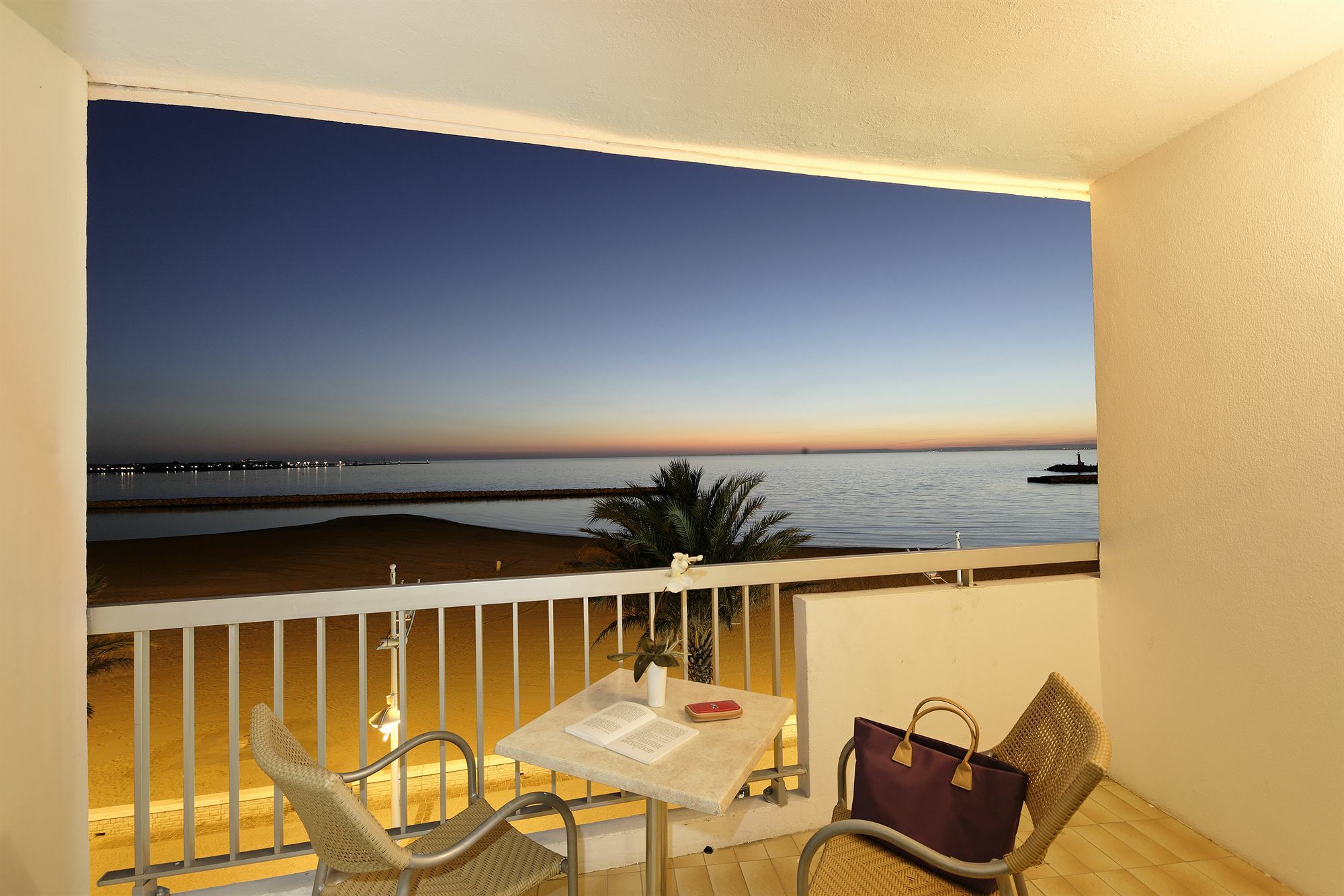 Hotel Restaurant Splendid Camargue Le Grau-du-Roi Ngoại thất bức ảnh